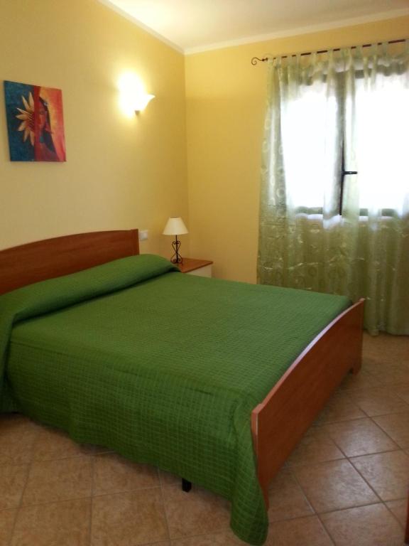 Rosy's Apartments room 3